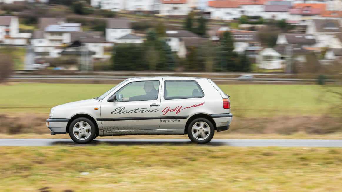 VW Golf III CitySTROMer: Hab den Wagen vollgeladen – ein Entwickler und  seine Familie fahren CitySTROMer.